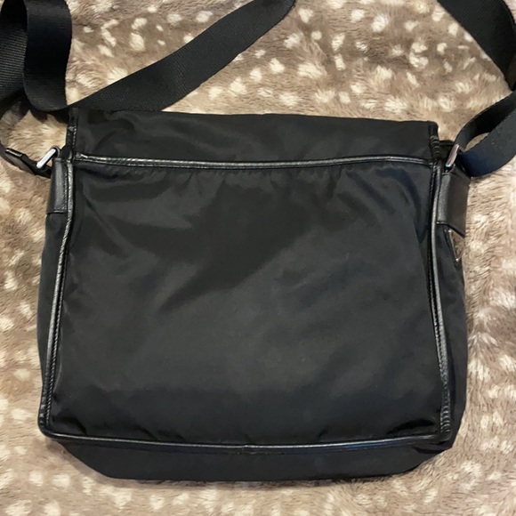 PRADA - Picture 2 of 7